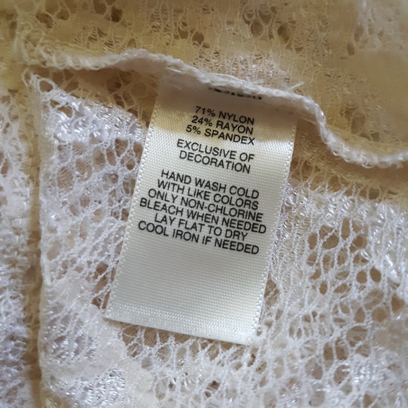 FINAL! WHBM Cream Lace Short Sleeve Top - Picture 5 of 6